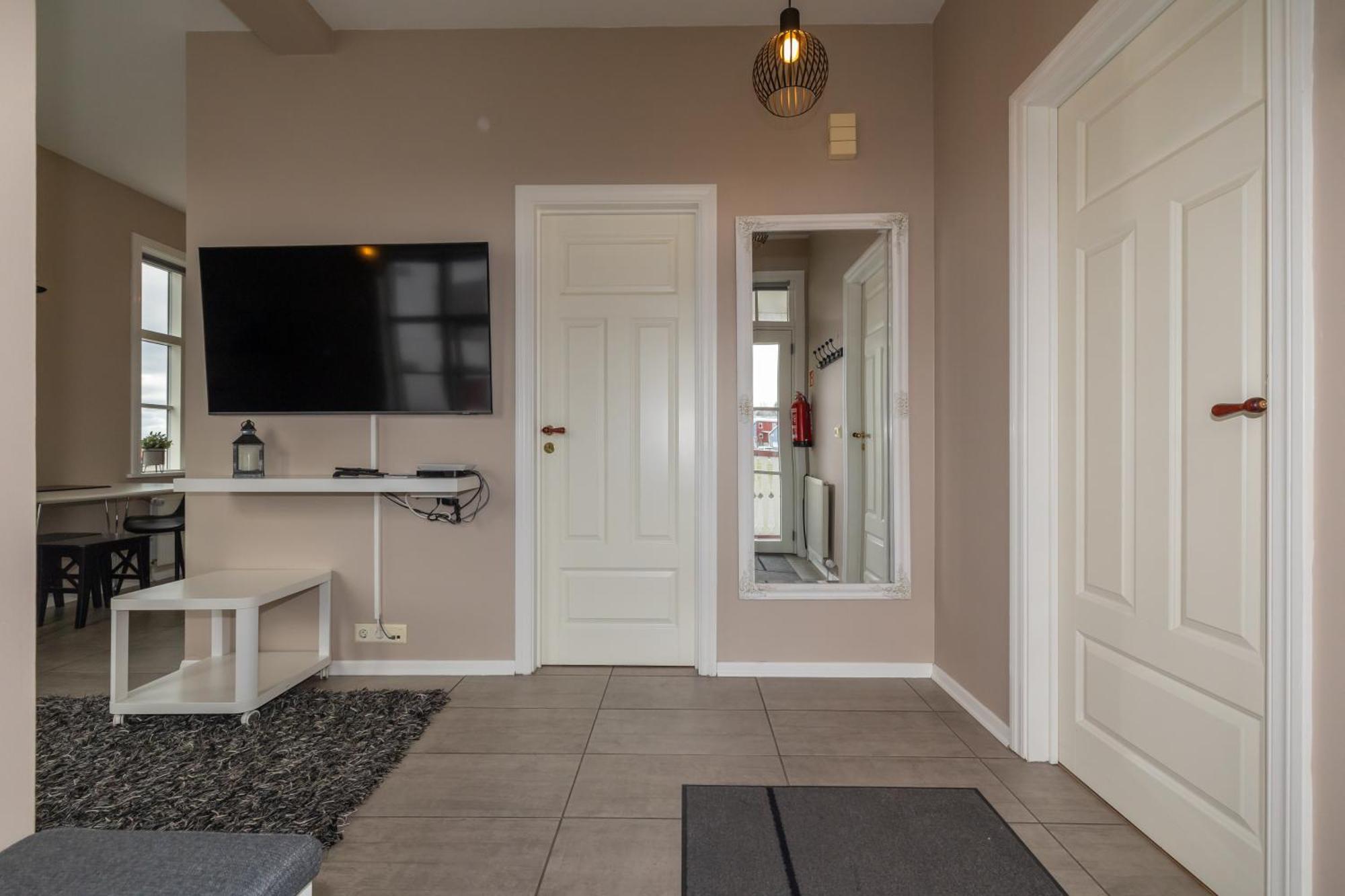 Bjarnabuth Appartement Húsavík Buitenkant foto