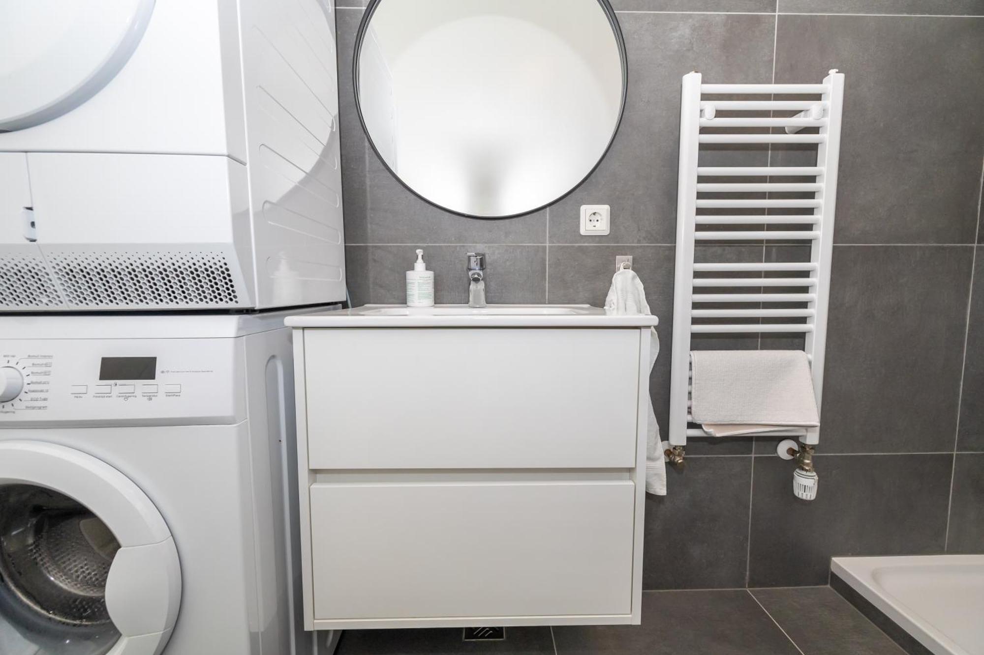 Bjarnabuth Appartement Húsavík Buitenkant foto