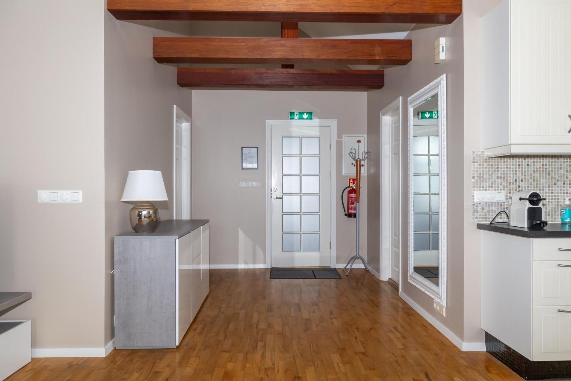 Bjarnabuth Appartement Húsavík Buitenkant foto