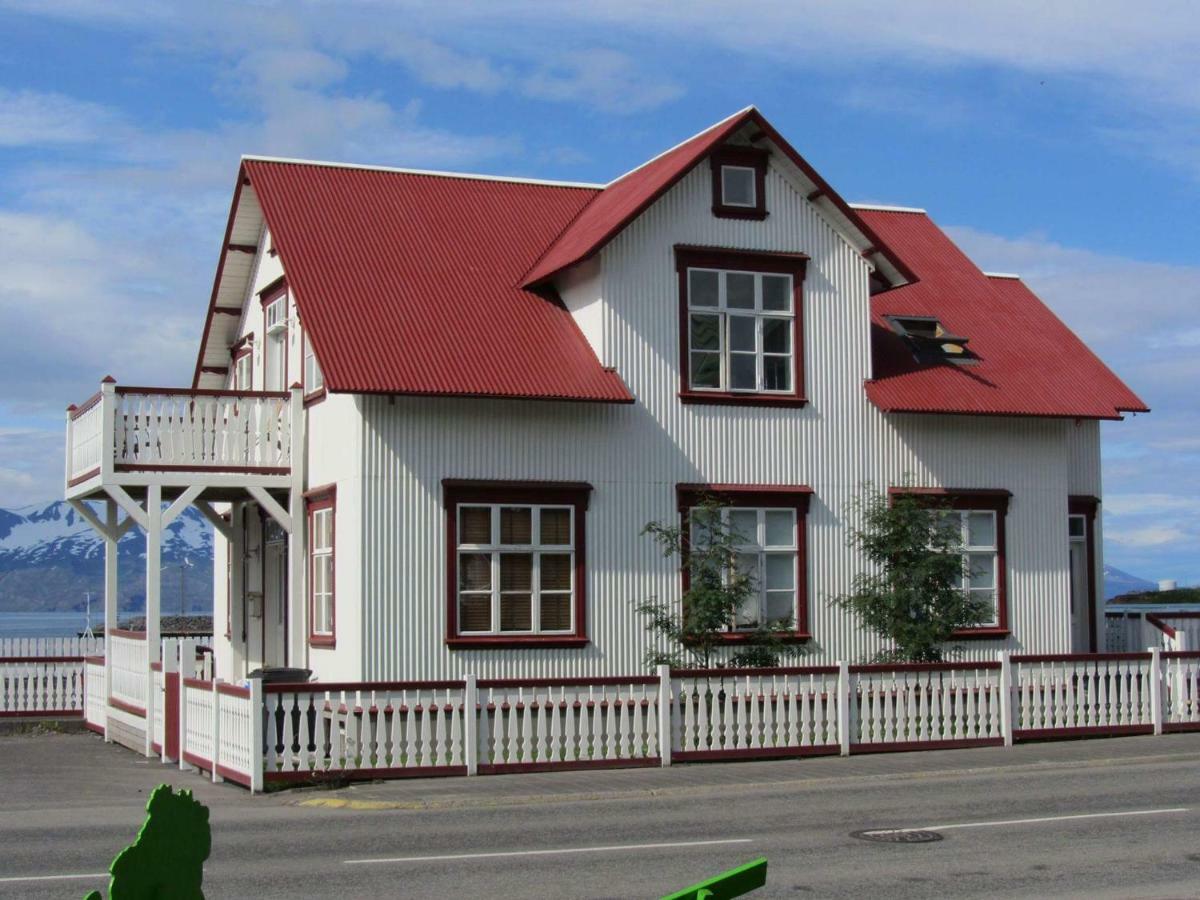 Bjarnabuth Appartement Húsavík Buitenkant foto
